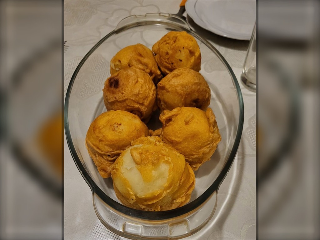 Preparación de auténticas papas rellenas bolivianas